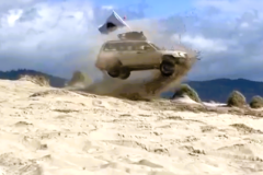 SANDY-FLYING